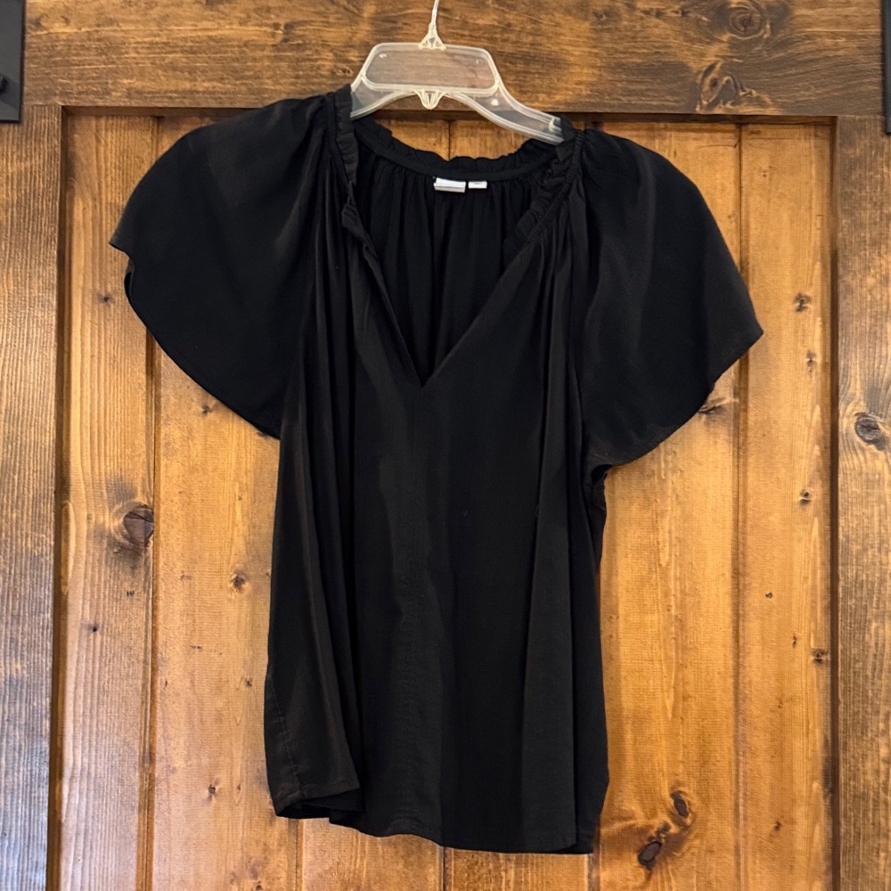 GAP Black V-Neck Flutter Sleeve Blouse